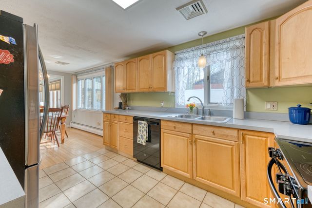 1 Gloria Heights, Portland, CT 06480