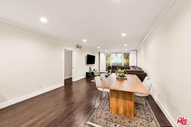 15248 Dickens Street 103, Sherman Oaks, CA 91403