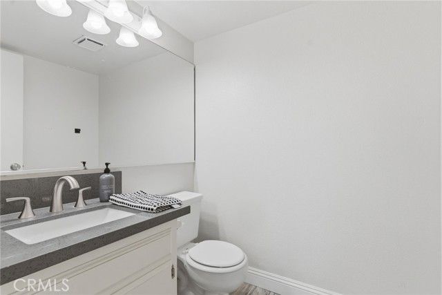 5717 Willowcrest Street, Bakersfield, CA 93313