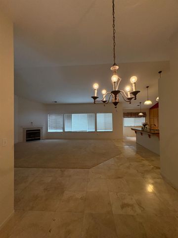 734 Cabernet St, Los Banos, CA 93635