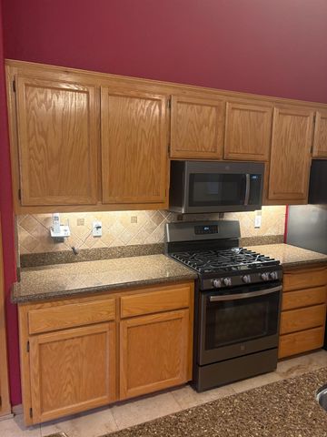 734 Cabernet St, Los Banos, CA 93635