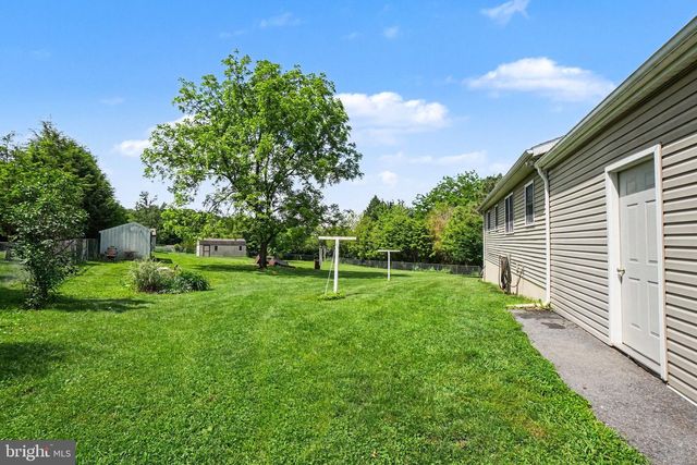 520 SCHOOLHOUSE RD, Bernville, PA 19506