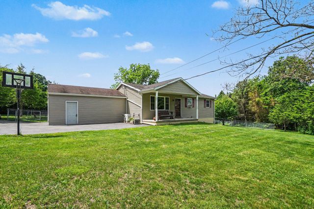 520 SCHOOLHOUSE RD, Bernville, PA 19506