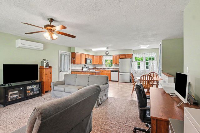 520 SCHOOLHOUSE RD, Bernville, PA 19506