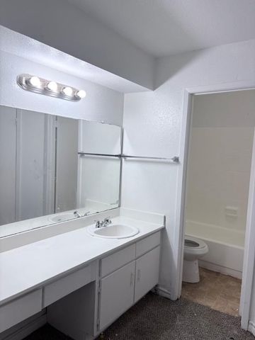 5625 Antoine Drive 501, Houston, TX 77091