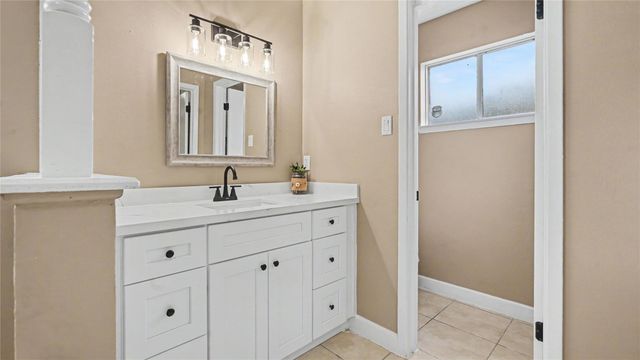 4211 Thunder Bay Drive, Pasadena, TX 77504