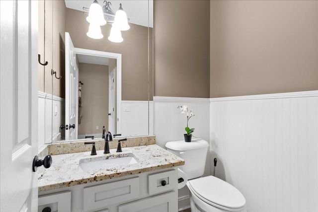 340 Meadowcrest Park, Lexington, KY 40515