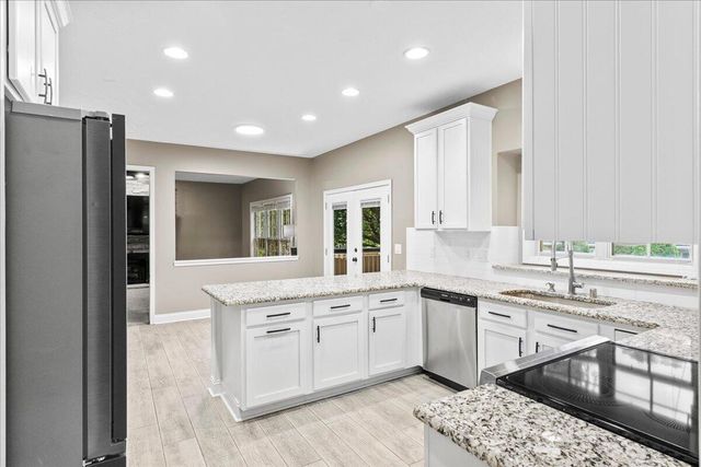 340 Meadowcrest Park, Lexington, KY 40515