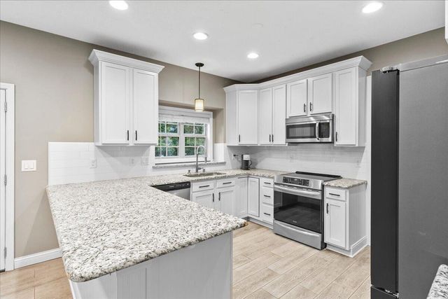 340 Meadowcrest Park, Lexington, KY 40515