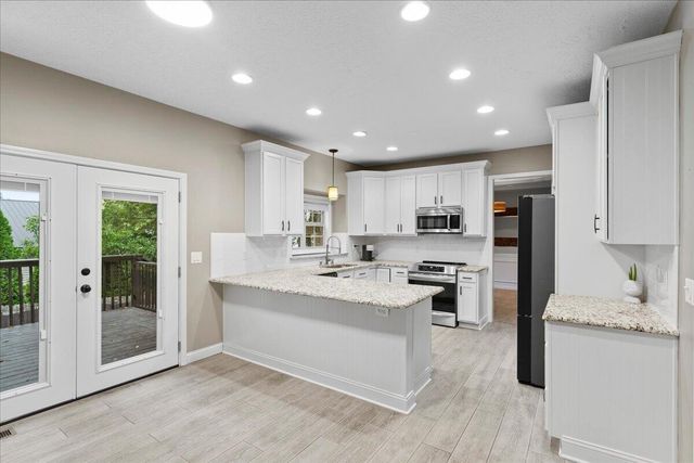 340 Meadowcrest Park, Lexington, KY 40515