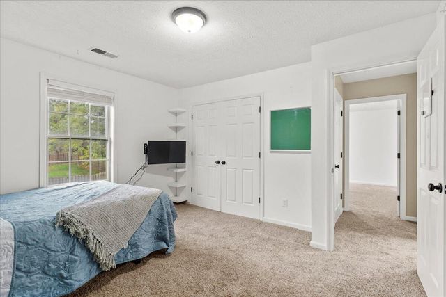 340 Meadowcrest Park, Lexington, KY 40515
