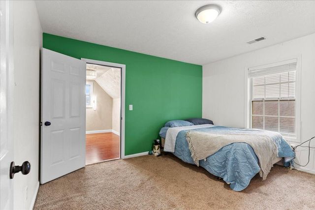 340 Meadowcrest Park, Lexington, KY 40515