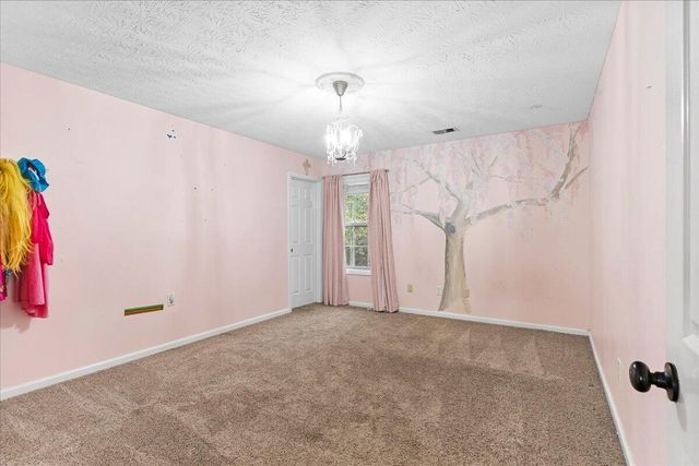 340 Meadowcrest Park, Lexington, KY 40515