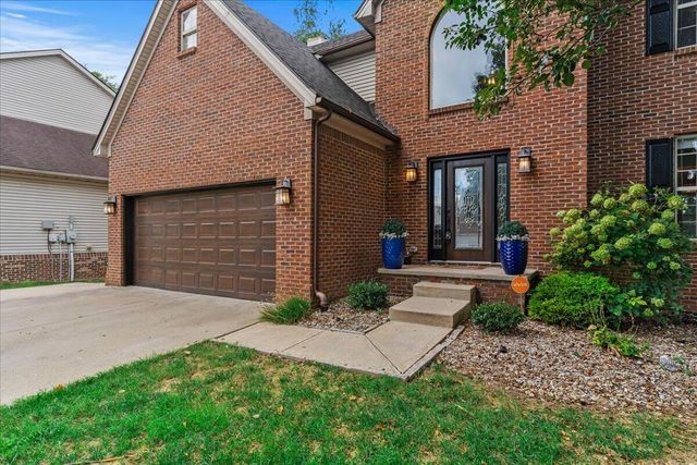 340 Meadowcrest Park, Lexington, KY 40515