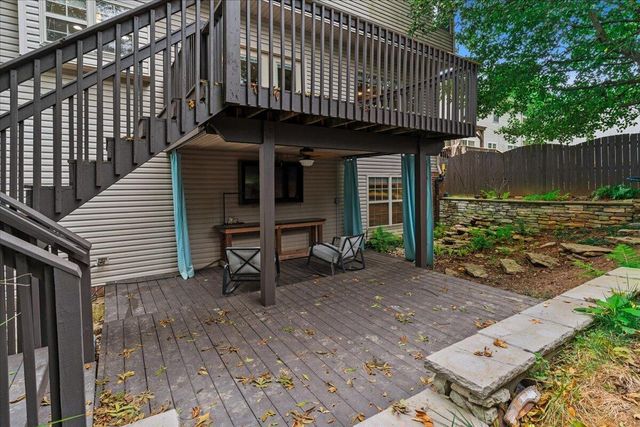 340 Meadowcrest Park, Lexington, KY 40515