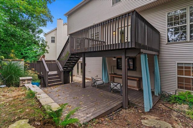 340 Meadowcrest Park, Lexington, KY 40515