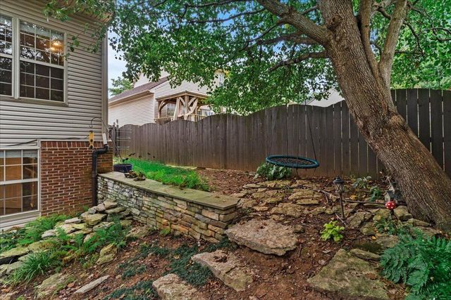 340 Meadowcrest Park, Lexington, KY 40515