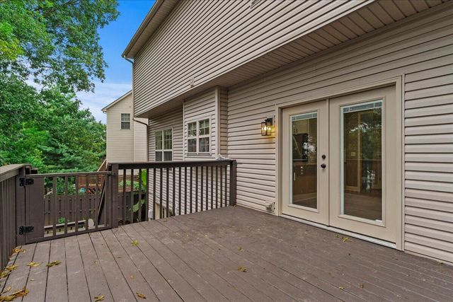 340 Meadowcrest Park, Lexington, KY 40515