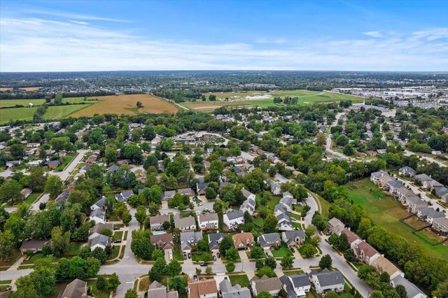 340 Meadowcrest Park, Lexington, KY 40515