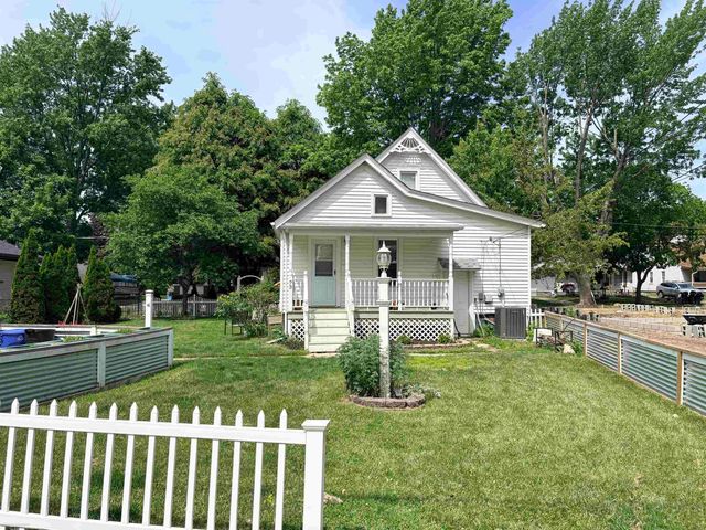 73 Smith Street, Mount Clemens, MI 48043