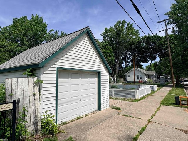 73 Smith Street, Mount Clemens, MI 48043