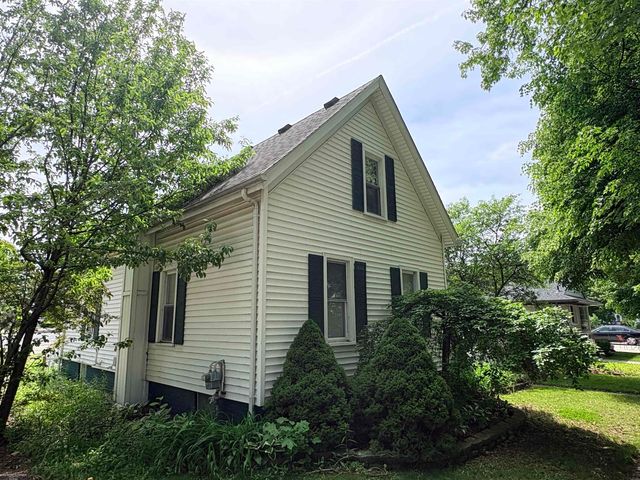 73 Smith Street, Mount Clemens, MI 48043
