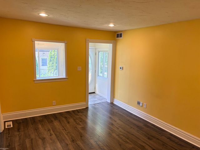 73 Smith Street, Mount Clemens, MI 48043