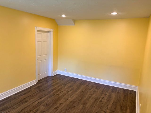 73 Smith Street, Mount Clemens, MI 48043