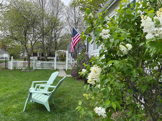 73 Smith Street, Mount Clemens, MI 48043