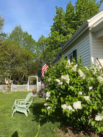 73 Smith Street, Mount Clemens, MI 48043