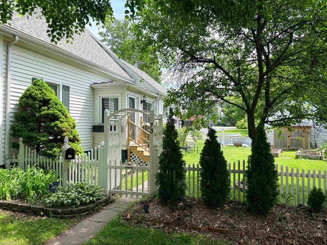 73 Smith Street, Mount Clemens, MI 48043