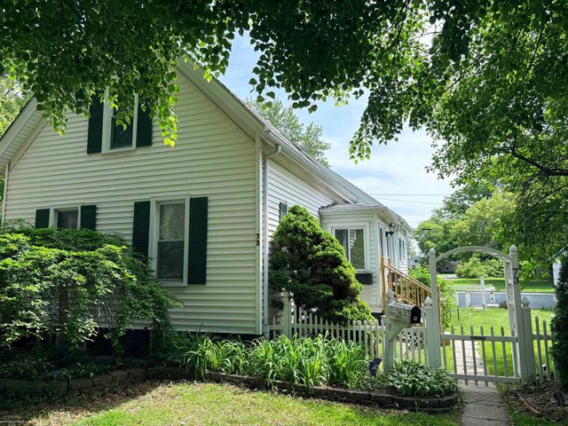 73 Smith Street, Mount Clemens, MI 48043