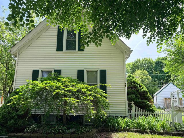 73 Smith Street, Mount Clemens, MI 48043