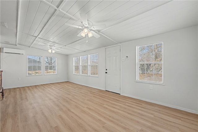 3604 Harvo Circle, Springdale, AR 72762