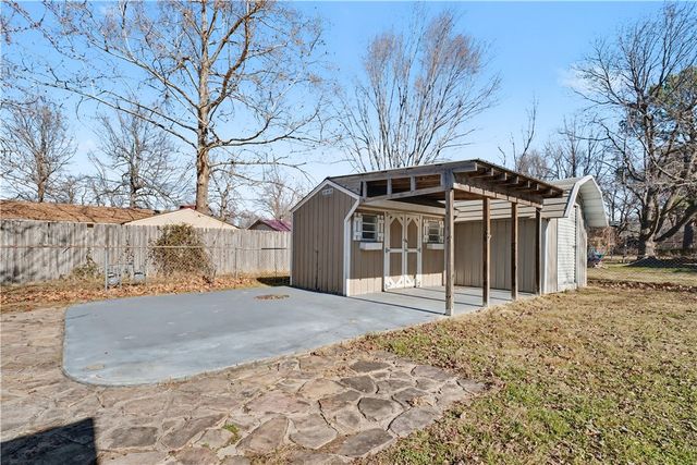 3604 Harvo Circle, Springdale, AR 72762