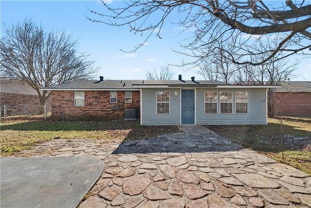 3604 Harvo Circle, Springdale, AR 72762