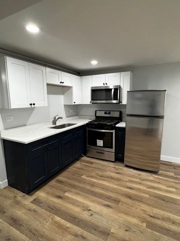 1915 S Avers Avenue G, Chicago, IL 60623