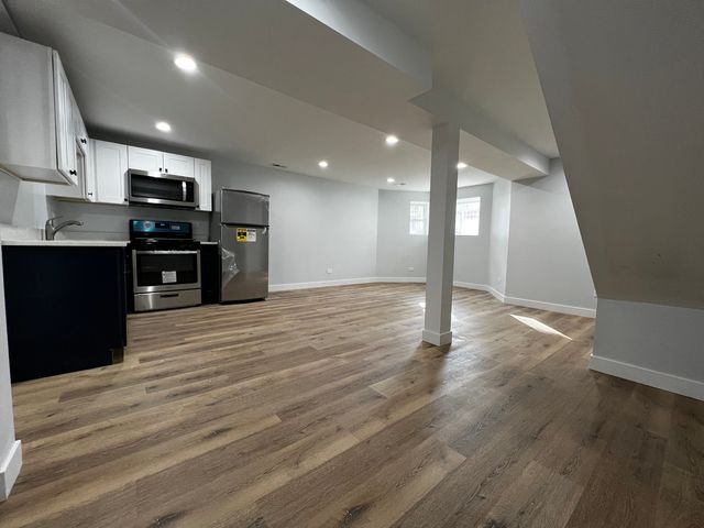 1915 S Avers Avenue G, Chicago, IL 60623