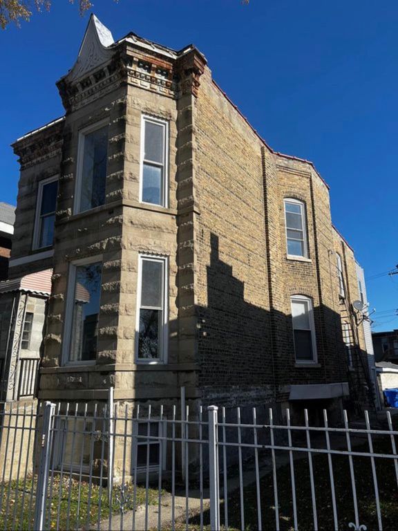 1915 S Avers Avenue G, Chicago, IL 60623