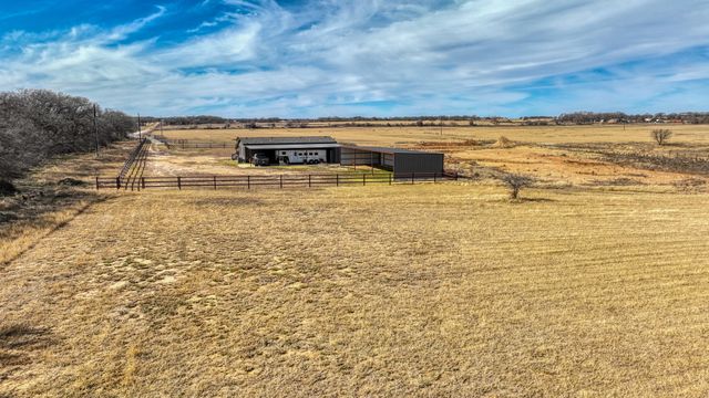 623 County Road 123, Comanche, TX 76442