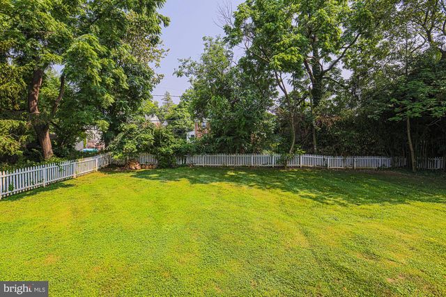 215 CLARENDON AVE, Pikesville, MD 21208