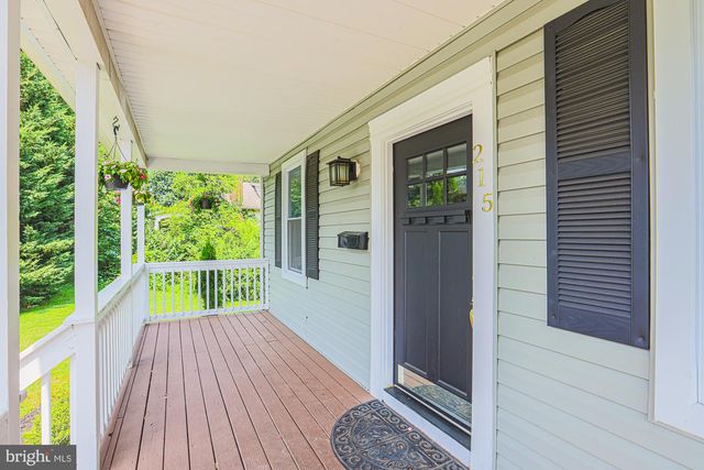 215 CLARENDON AVE, Pikesville, MD 21208
