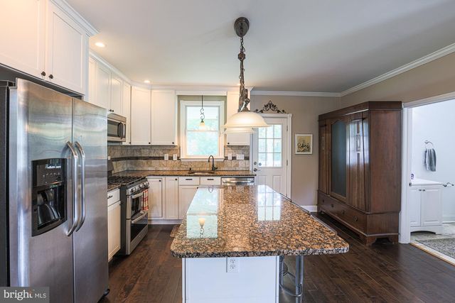 215 CLARENDON AVE, Pikesville, MD 21208