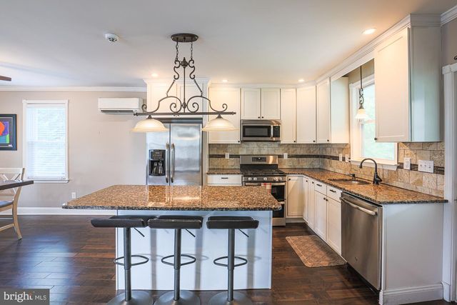 215 CLARENDON AVE, Pikesville, MD 21208