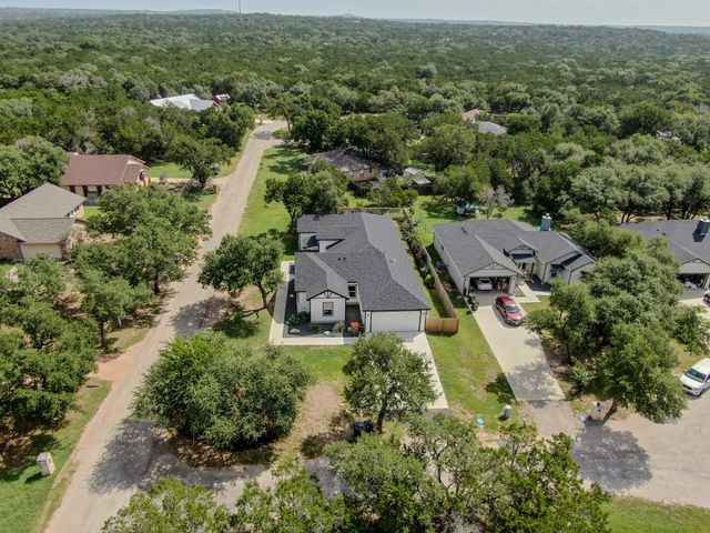 54 Persimmon Dr DR, Wimberley, TX 78676