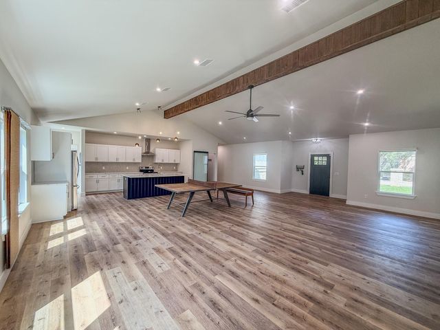 54 Persimmon Dr DR, Wimberley, TX 78676