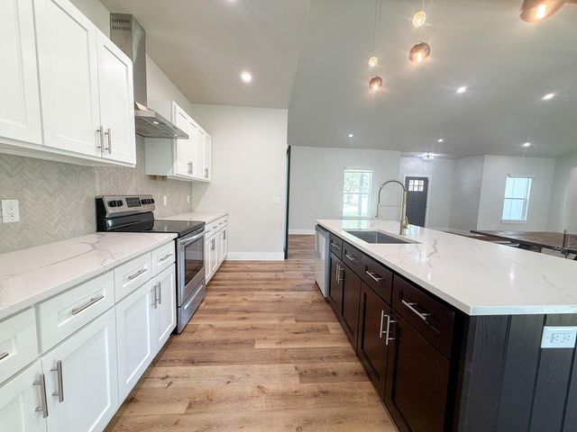 54 Persimmon Dr DR, Wimberley, TX 78676
