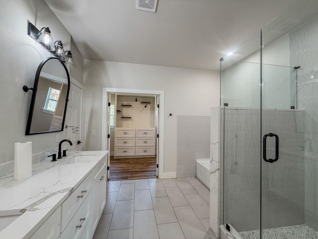 54 Persimmon Dr DR, Wimberley, TX 78676