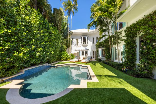 121 Seville Road, West Palm Beach, FL 33405
