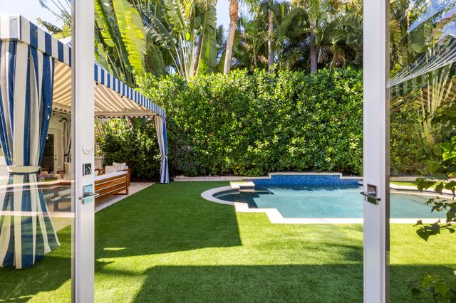 121 Seville Road, West Palm Beach, FL 33405